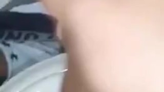 Corrida en el baño 