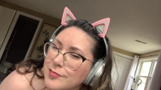 Huge Titties and a Wink