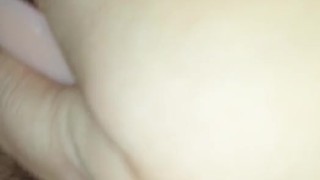 Latina babe fucks her hairy pussy