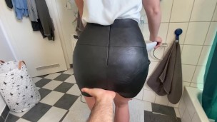 amateur stepmom gets fucked in her leather skirt - cum on leather ass