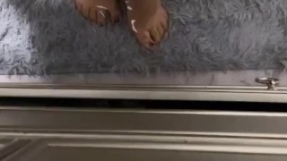 HE WAS CUMMING ON MY FEET!!!