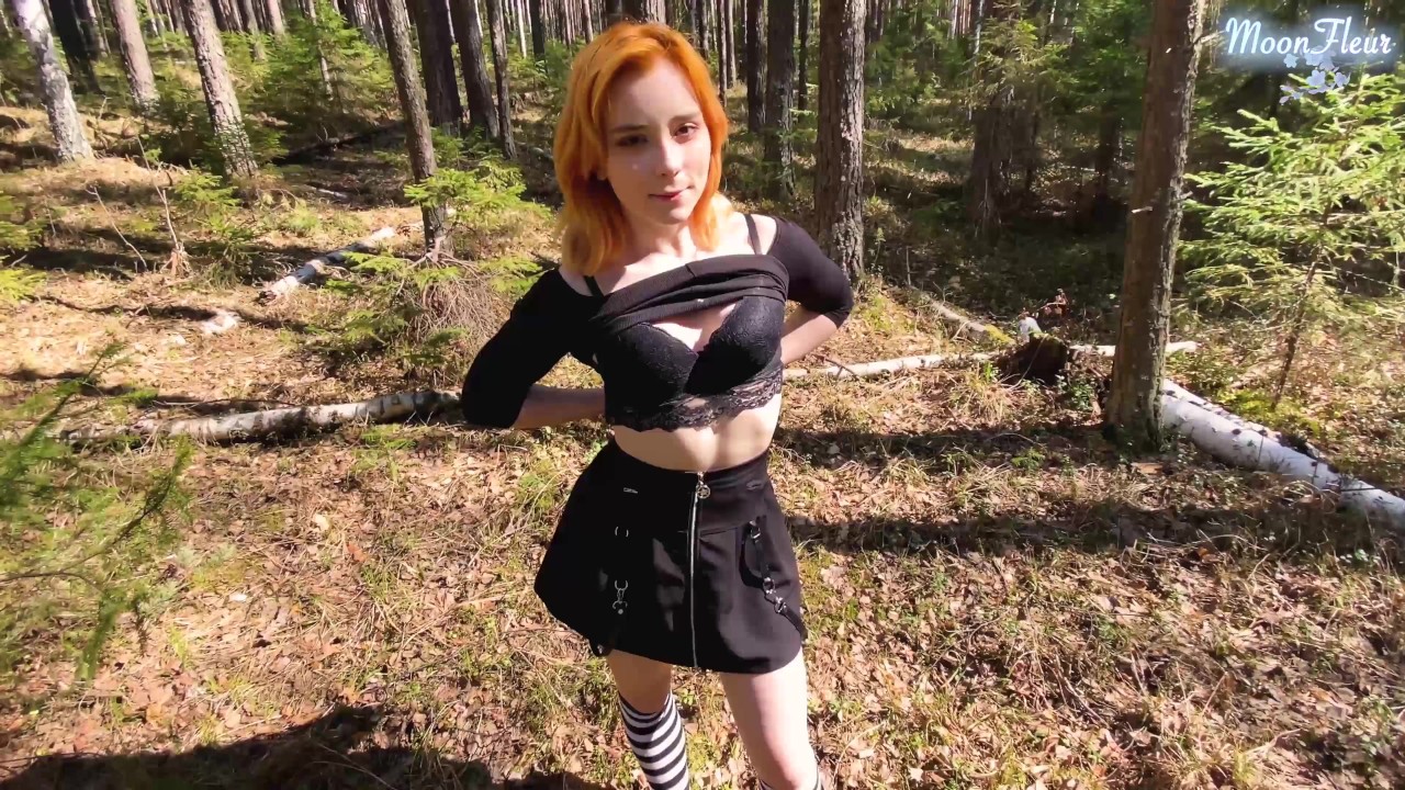 Preview 3 of Girlfriend Deepthroat And Passionate Fuck In The Wood - Cum On Tongue
