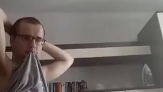 Ебу воздух, так как большего мне не светит, так как я омеган