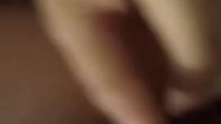 Я шаловливый пидорок разрабатываю дырочку