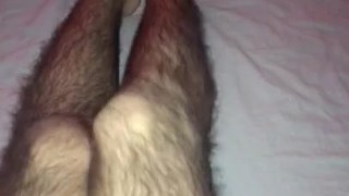 ¿Quién viene a lamerme los pies?
