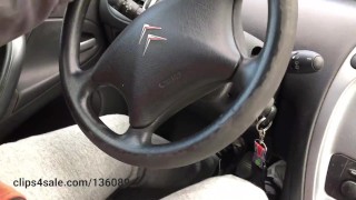 Fer Barefoot In The Car