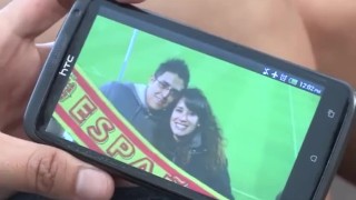 Pareja experimentada enseña a follar a dos tortolitos