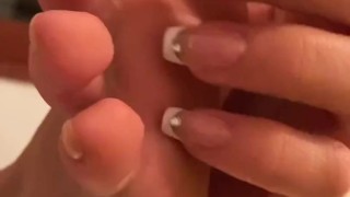 WIFE SEND WHATAPP VIDEO SELF TICKLING MILF FEET SOLES LONG NAILS