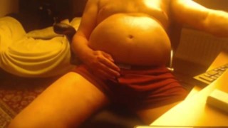 pregman with a strong contraction