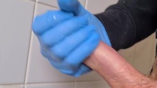 Oiled up hand job 