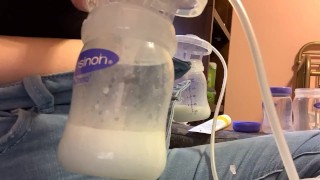 Breastmilk pump time lapse 