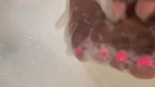 COME JOIN MY BUBBLE BATH AND MASSAGE MY FEET