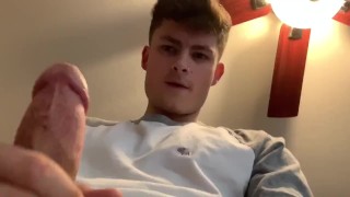 Jerking off in my girlfriends room while she showers and has no idea 