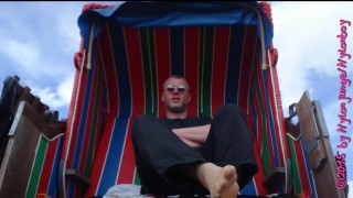 Nylonfüsse im Strandkorb ** Urlaub Wangerland **