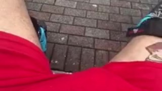 Mostrando el bulto // see my bulge 