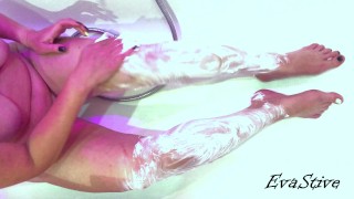 milf shaves her legs and brings herself to orgasm with a shower
