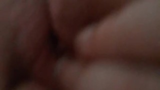 Horny milf plays with her clit in bubble bath