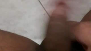 PENSANDO EN EL PAPA DE MI AMIGO ME SALE MUCHO SEMEN