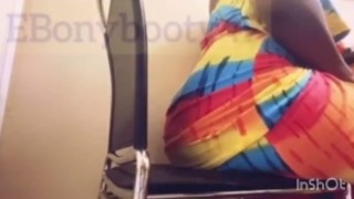 Sexy thick ebony farting 