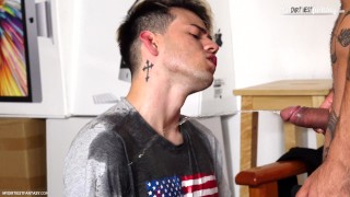 traje de putas adictas sc.2 (PISS BAREBACK)