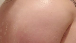 Milf Gets Off Using Shower Head
