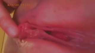 Love playing in my pussy 