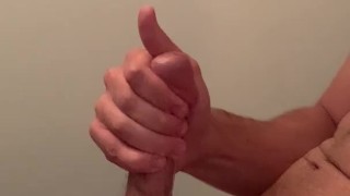 YOUNG MUSCLE STUD JERKS OFF HUGE 8 INCH MONSTER COCK! SHOOTS HUGE LOAD OF CUM (CUMSHOT)