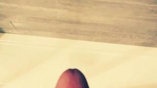 Mio marito e la sborrata più potente al mondo, fontana di sborra slow motion