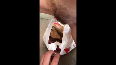 Squirting cum into the bin so i don't get pregnant (creampie pee)