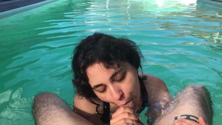 Horny girl begs for dick in the pool