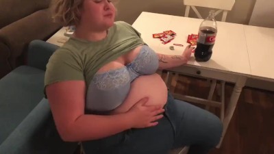 ALICE EATS: LOUD WET BURPS AND HUGE BELLY EXPANSION Porn Videos ...