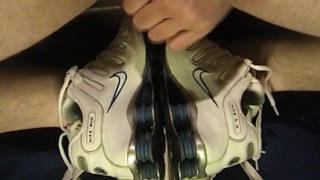 A friend sent me the Shox of his Grlfriend