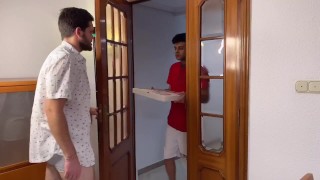 Se folla al repartidor de Pizza - Seba Terry