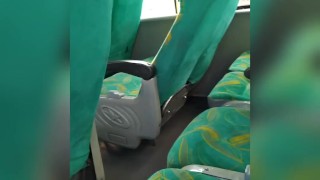 Erecto en el bus 2