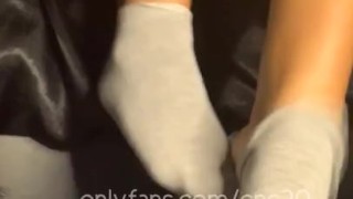 Sexy Ebony Teen removes Socks 