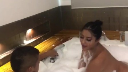 hard fuck in the jacuzzi