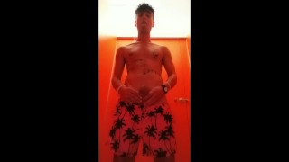Slow motion amateur vid Jerk off at a waterpark toilet - Bonus at the end : Sound of dropping cum