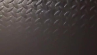 【素人】シコシコ勃起チンポを手コキオナニーして白濁ザーメンを大量射精！
