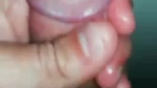 Masturbandome pensando en mi novia 