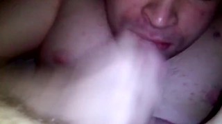 Артем сосет сам себе кончил в рот дрочит ногами лижет ноги self suck autofellatio self footjob 