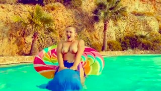 Ridin’ my lollipop!!!!