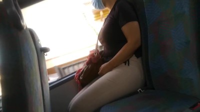 Risky Public Bus) Amateur Blowjob from a Stranger!!! Porn Videos ...