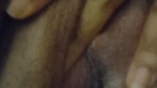 Playing with pussy in Car