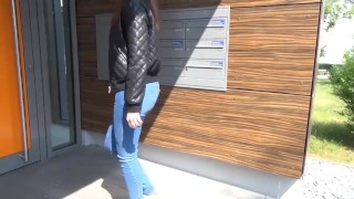 TEENY steht vor meiner Tür und will ficken