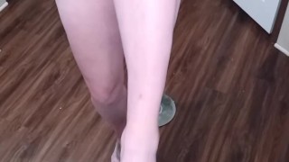 Feet worshipers where you at (i dont own the rights to the music your hearing)