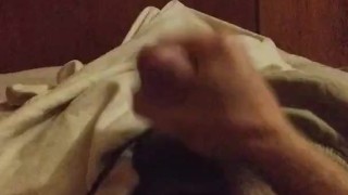 Jacking off so good I cummed on myself
