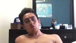 Orgasmo arruinado. Hace tiempo frotando mi verga pensando en el gran trasero de Abella Danger.