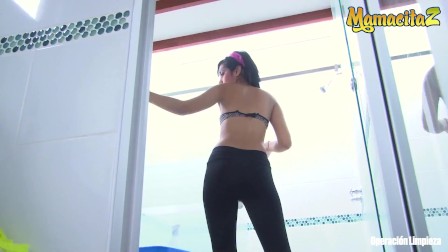 OperacionLimpieza - Ariana Fuentes Petite latina Colombiana Maid Tricked Into Sex - MAMACITAZ