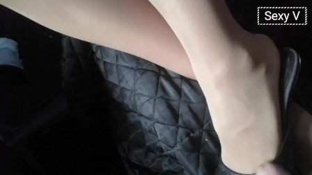 Cum on my goddess's shoes and pantyhose