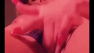 Thick babe Alva Jay makes her pussy wet